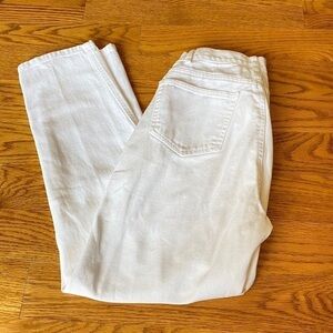 EUC woman’s Liz Claiborne petite white jeans sz 8R